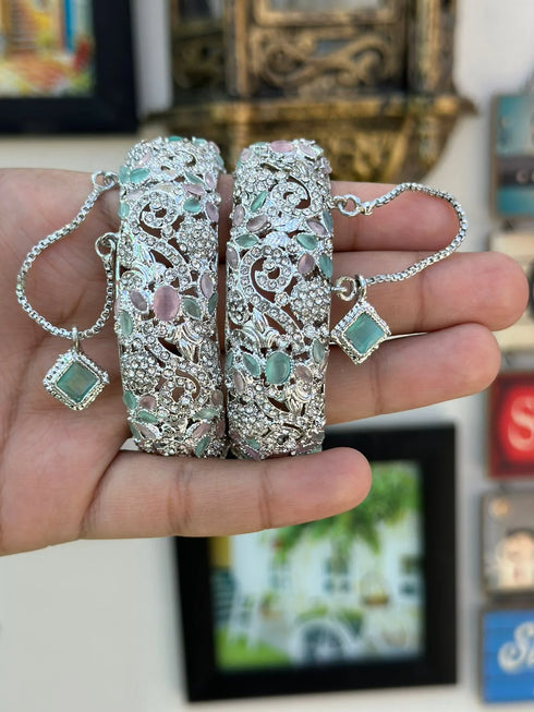 Openable Casting Bangles Pair