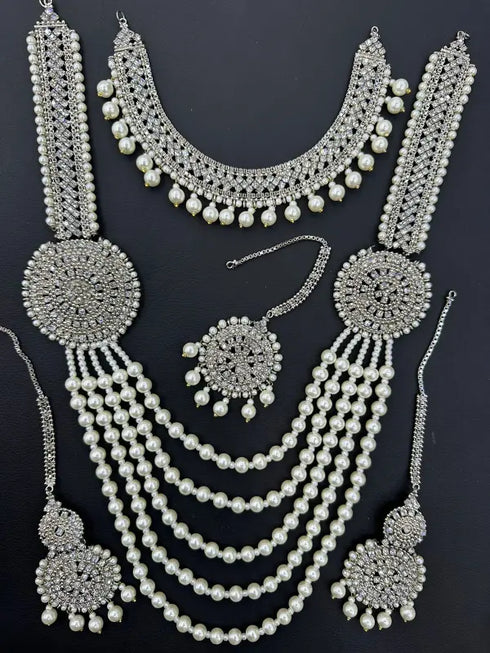 Manjus Bridal Sets
