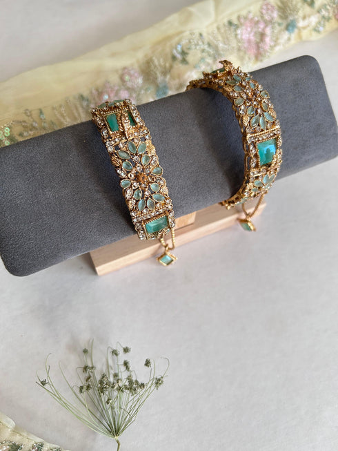 Noor e Naz Bangles