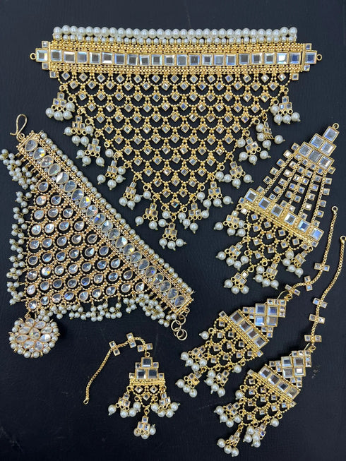 Kundan Manjus Bridal sets with Hand Anjas