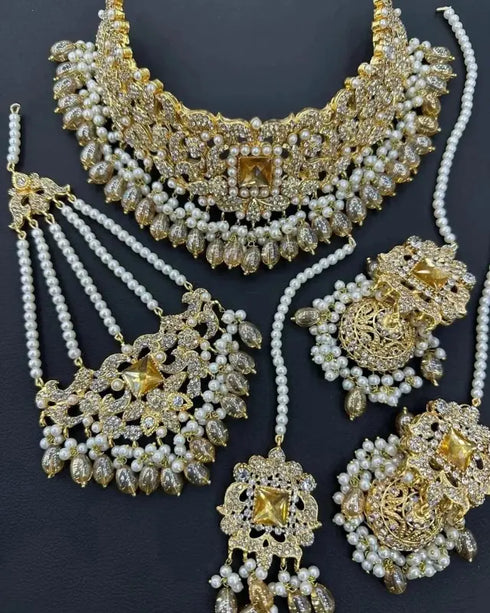 Single Stone Collar Set