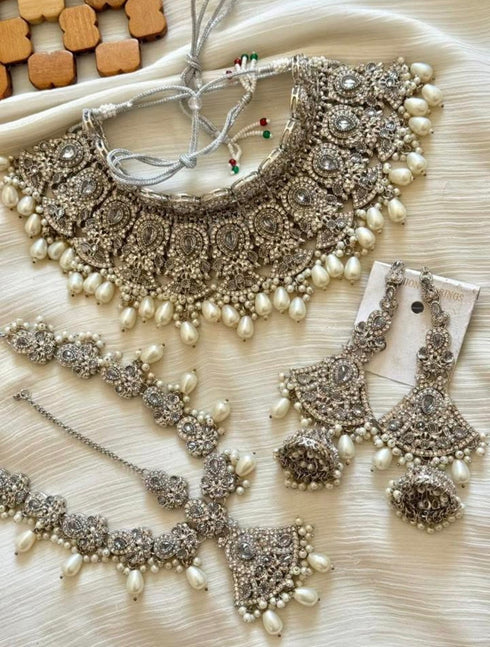 Majestic Mathapatti Bridal Sets