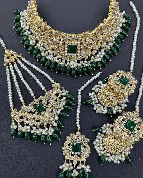 Single Stone Collar Set