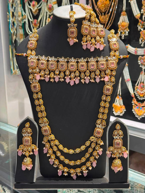 Royal Emerald Kundan & Pearl Bridal Jewellery Set