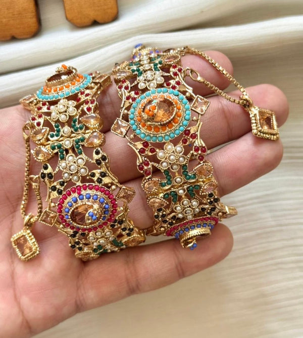 Noratan Kade/bangles