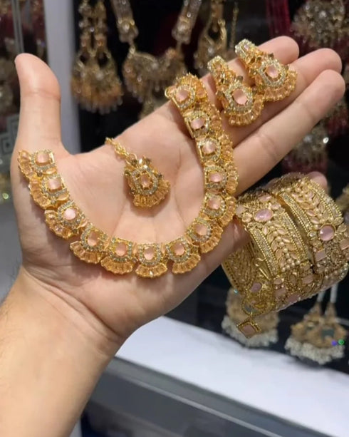 Crimson Crown Zircon Set with openable bangles