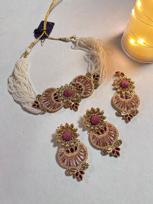 Exquisite Gold-Tone Choker Set