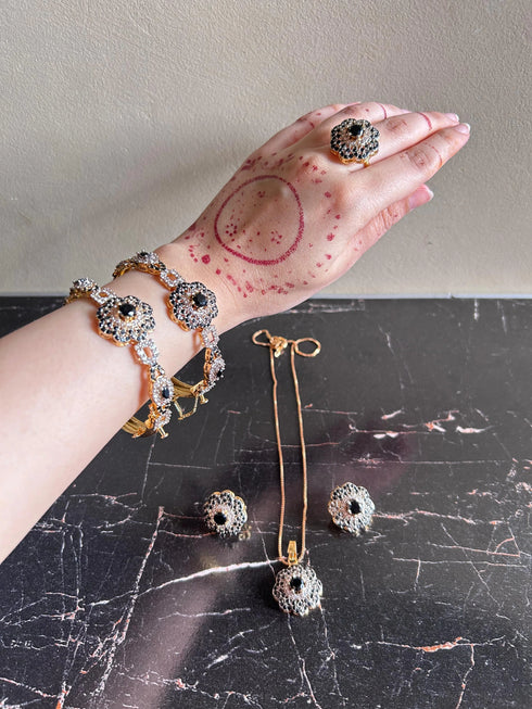 Turkish Sapphire locket set with bangles